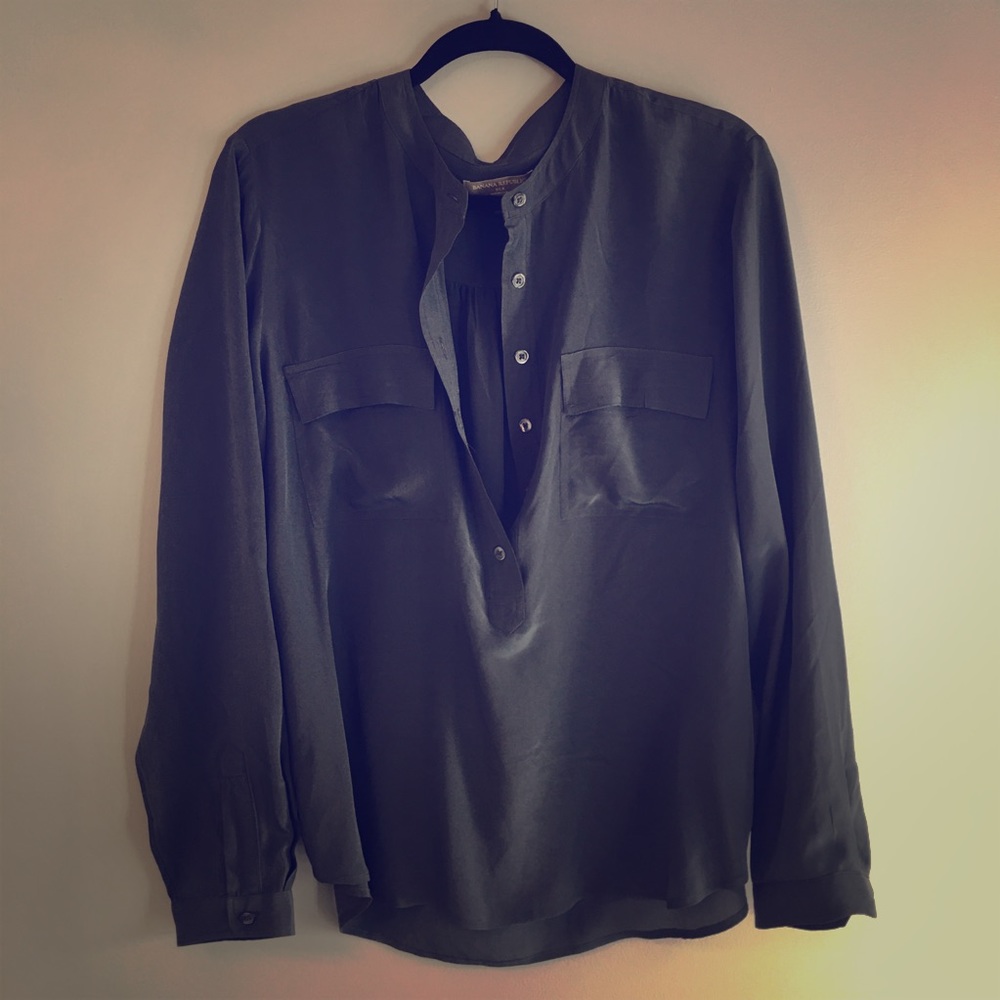 Banana republic gray silk blouse
